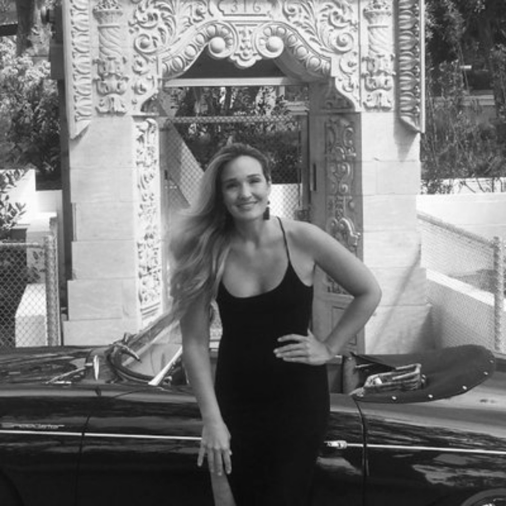 Meet your Posher, Lacey